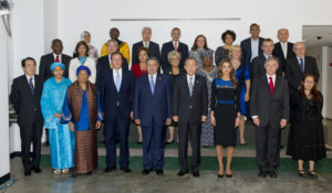 Group photo with members of the UN High-Level Panel of Eminent Persons on the Post-2015 Development Agenda (UN Photo/Eskinder Debebe)